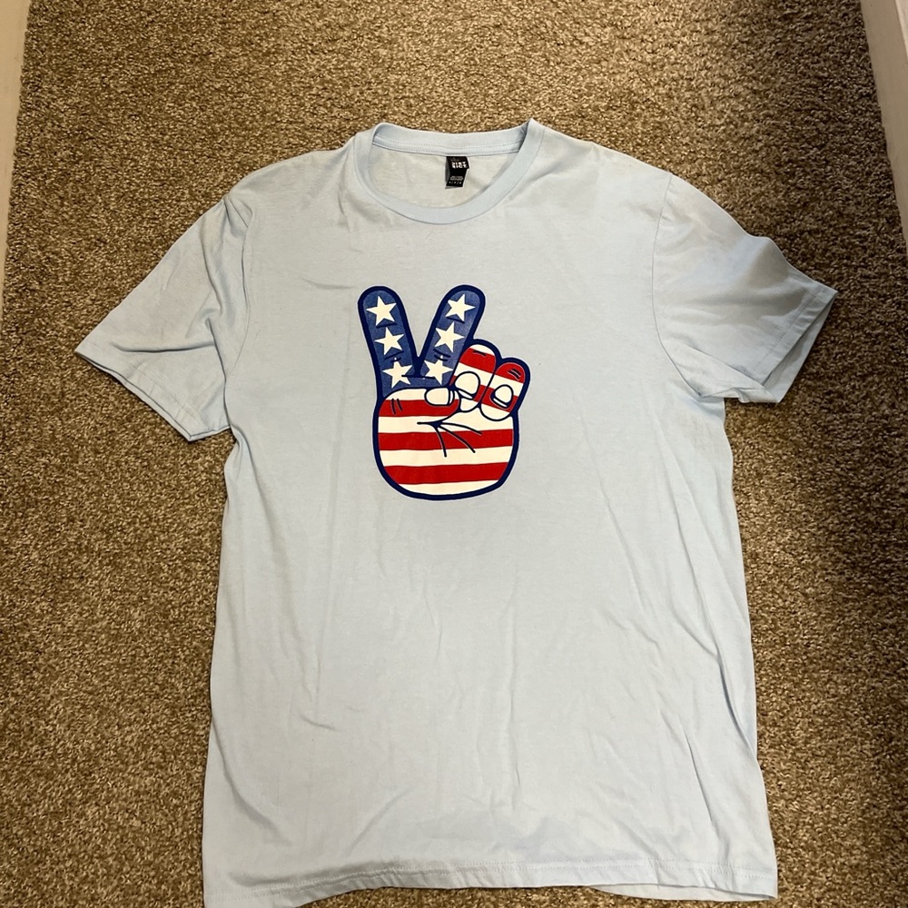 Men’s graphic tee
